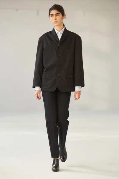 Look 2